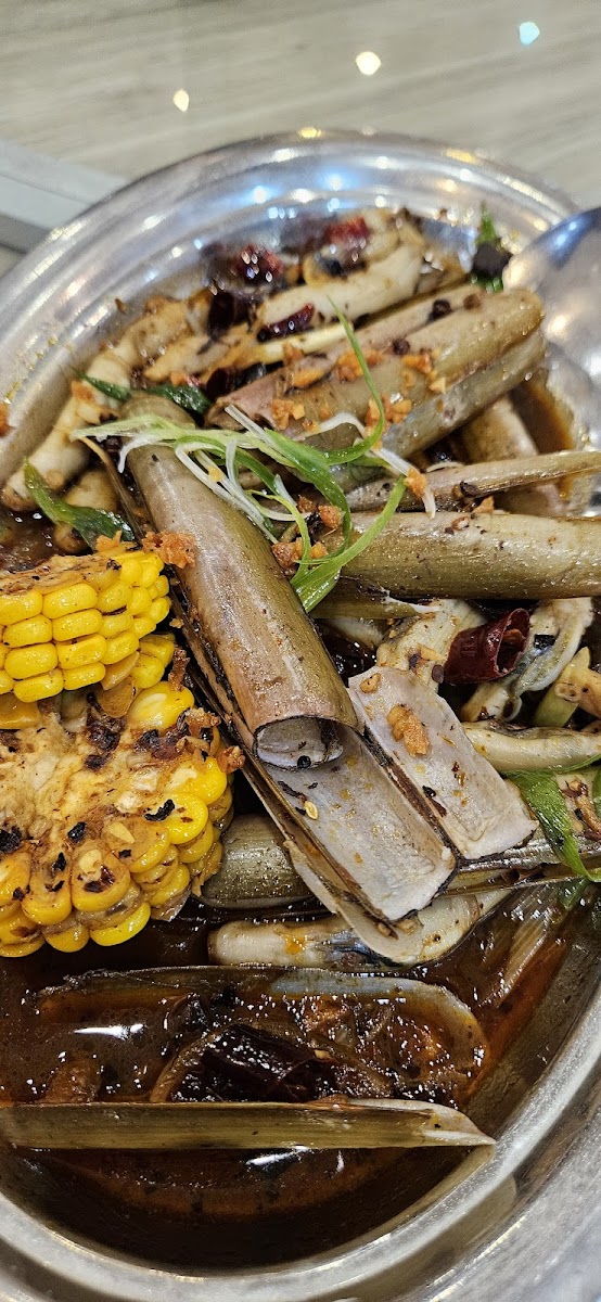 Kuningan Live Seafood X Embun Sangga Langit-10