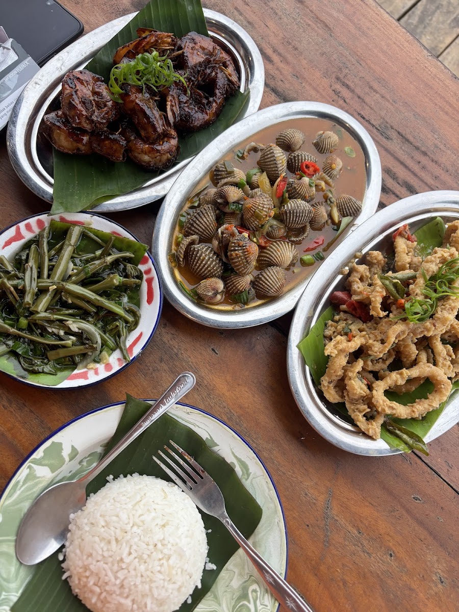 Kuningan Live Seafood X Embun Sangga Langit-4